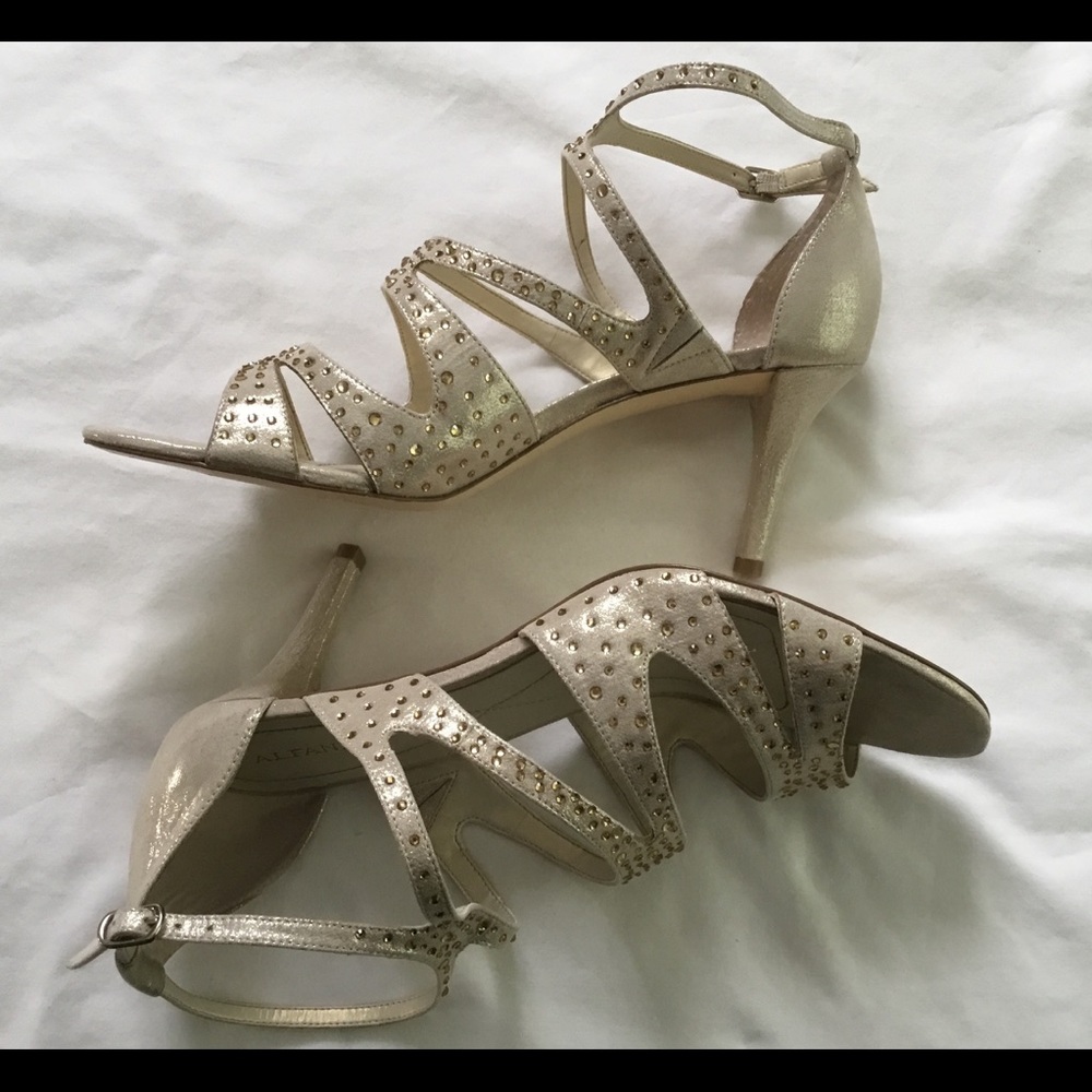 Gold - 2 in heel